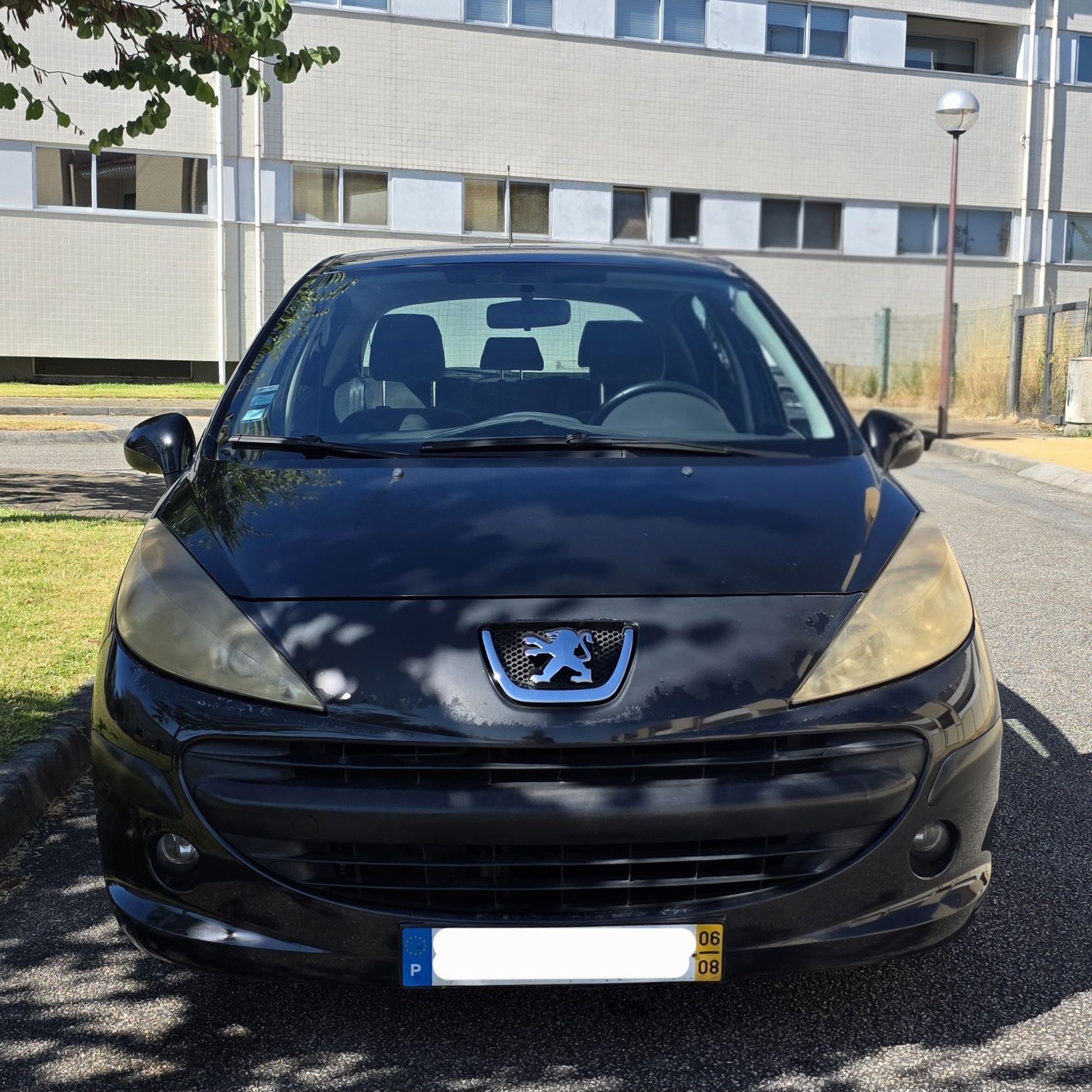 Peugeot 207 - ano 2006