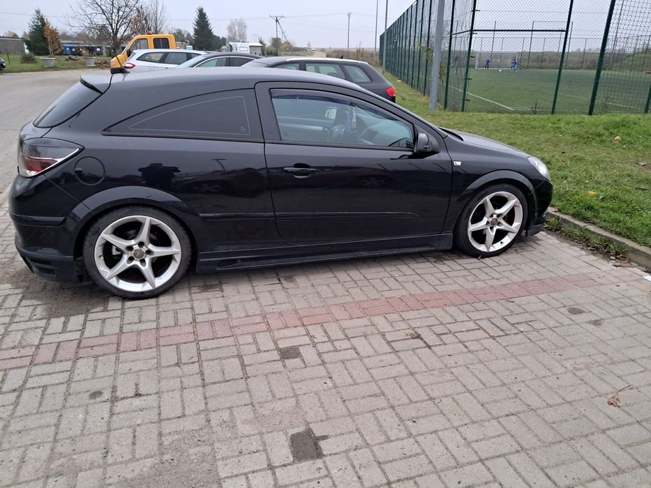 Opel Astra H GTC