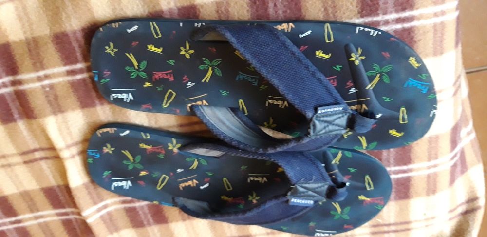 пляжные тапочки сланцы Reserved