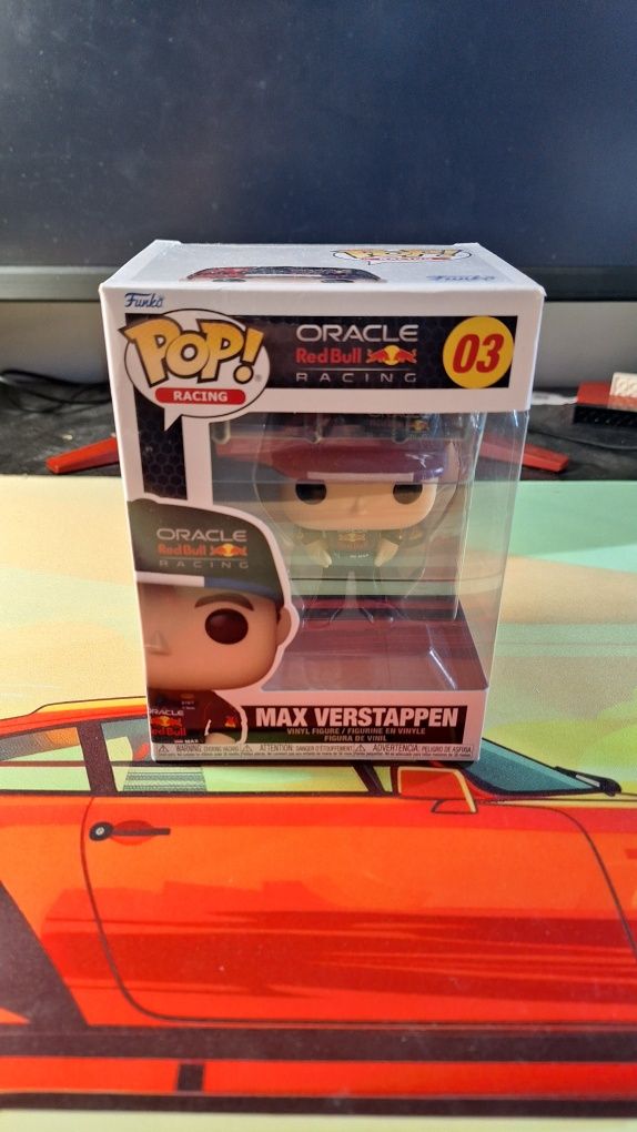 Funko PoP! Racing Oracle Red Bull Racing Max Verstappen 03