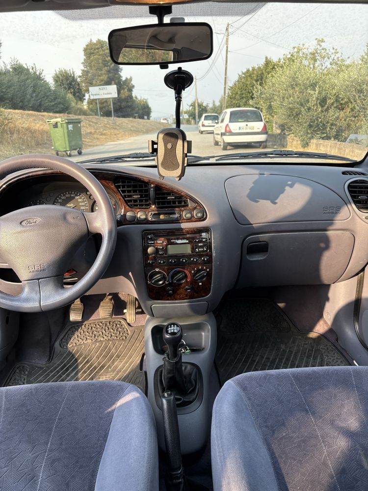 Ford Fiesta Ghia 1.3 - 1996