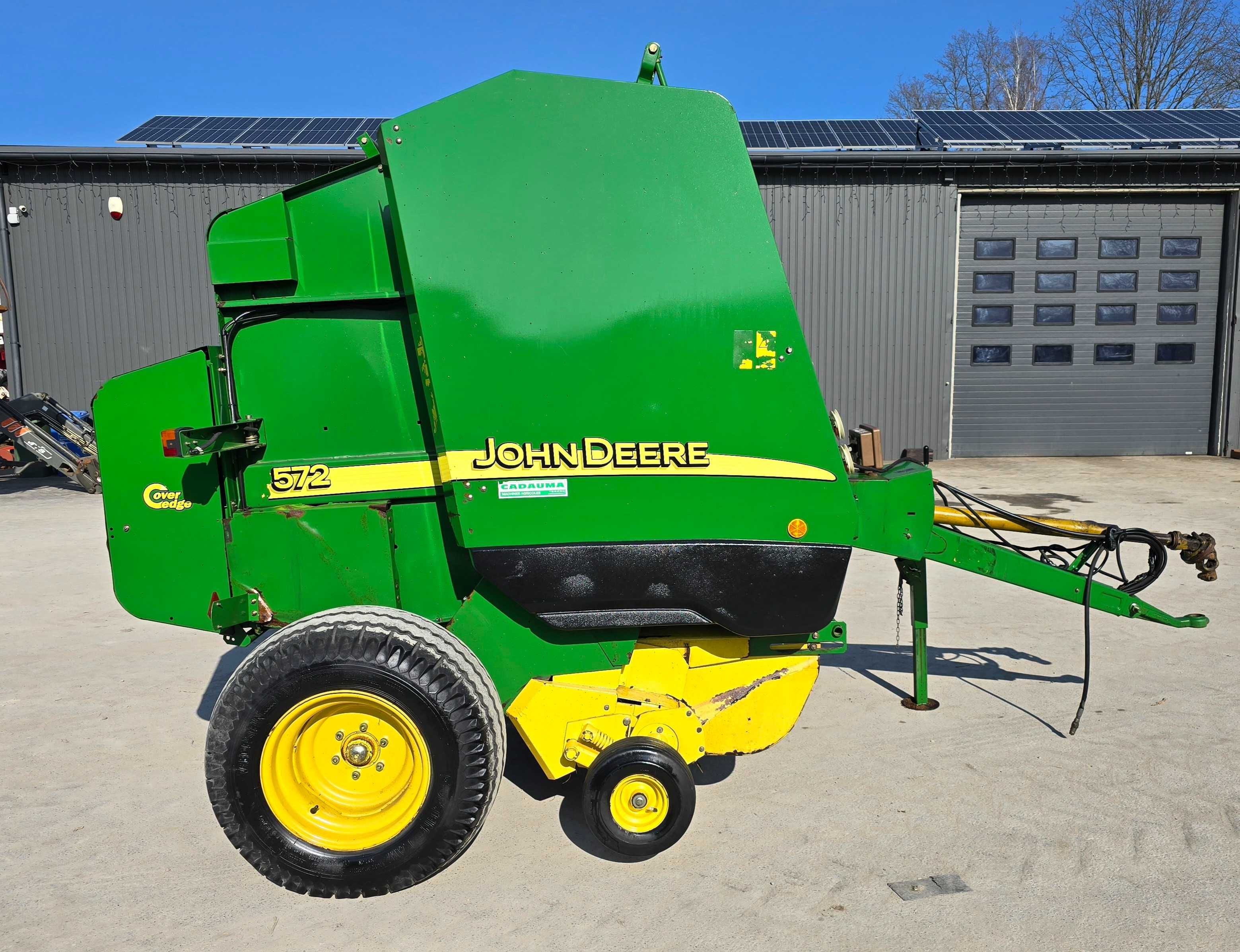 John Deere 572 z 2005 roku siatka sznurek