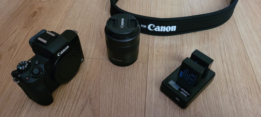 Canon m50 фотоапарат