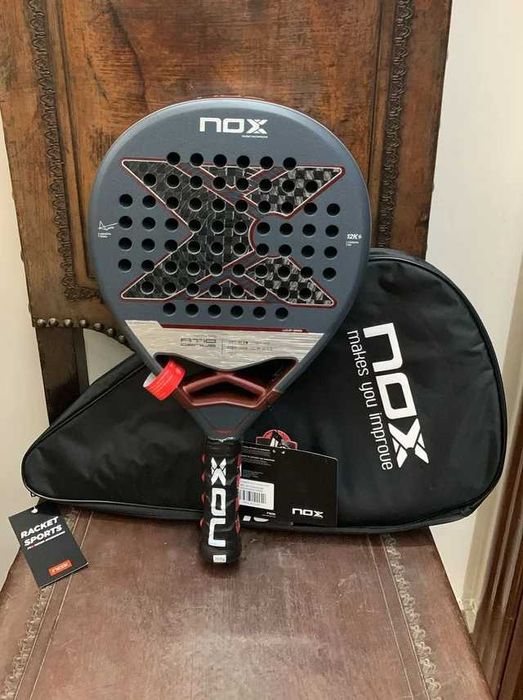 Padel Nox AT10 Genius 18K 2025 Agustin Tapia