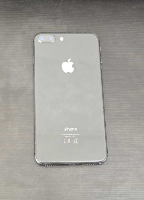 iPhone 8 Plus 64GB Preto