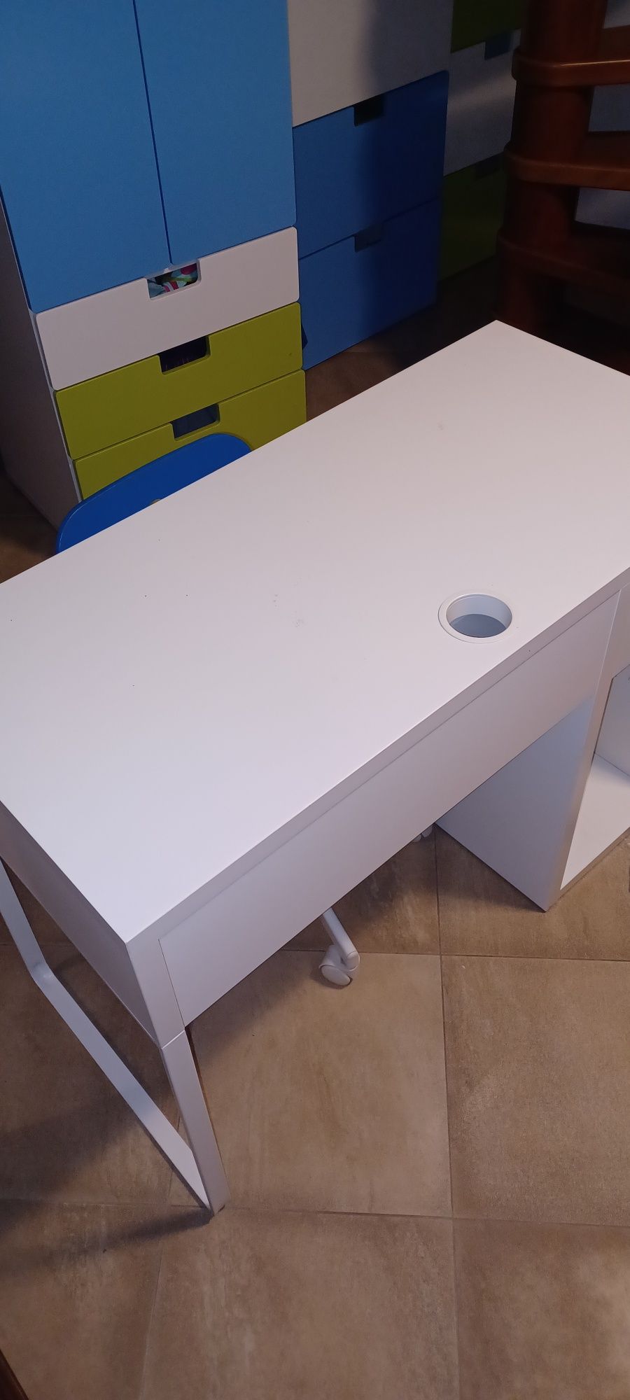 Biurko plus krzesło Ikea