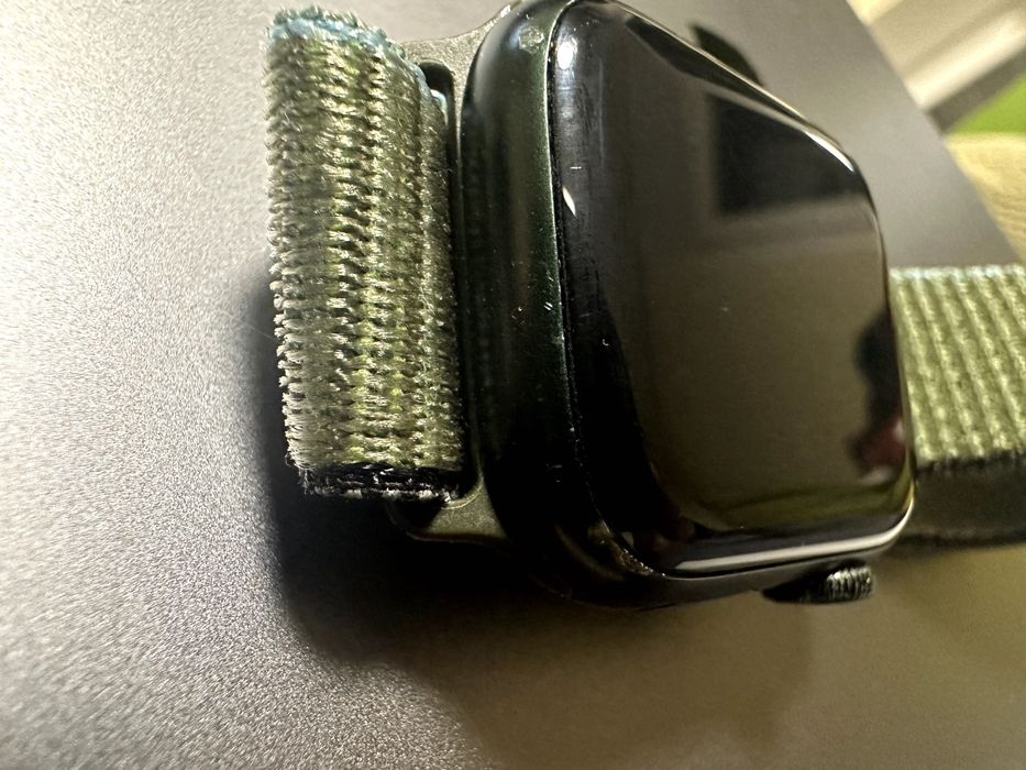 Apple Watch Series 7 41 мм, LTE + GPS