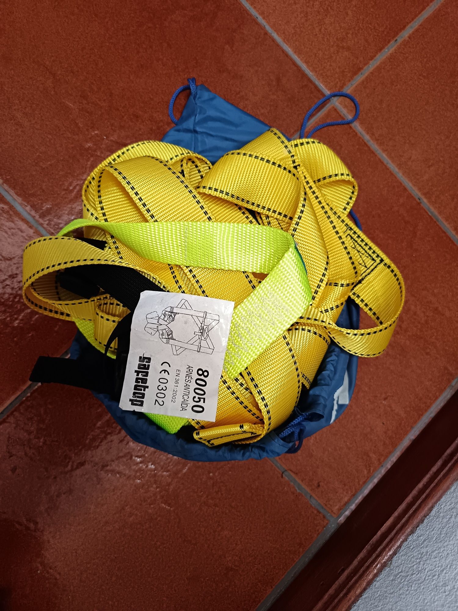 Vendo cinto de segurança novo
