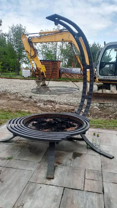 Duży grill wiszący,palenisko