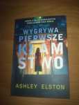 Książka Wygrywa pierwsze kłamstwo Ashley Elston thriller nowość n lato