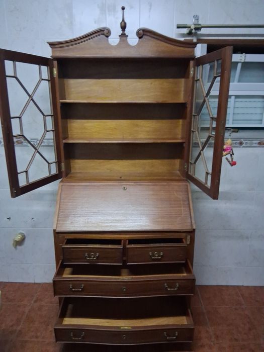 Papeleira com Alçado