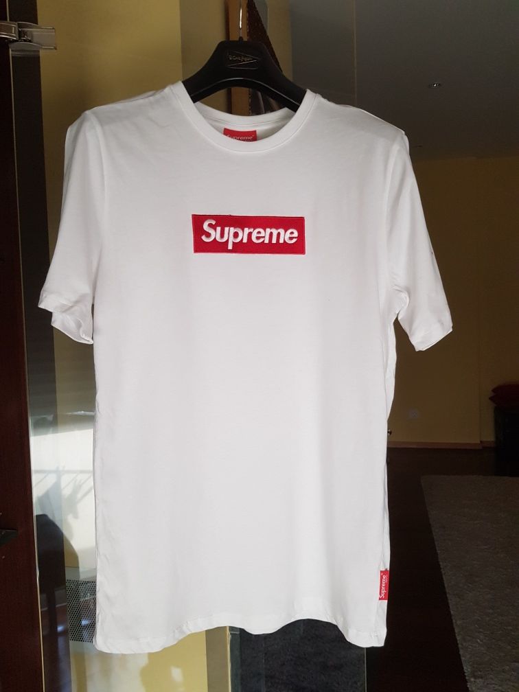 T shirt Supreme branca