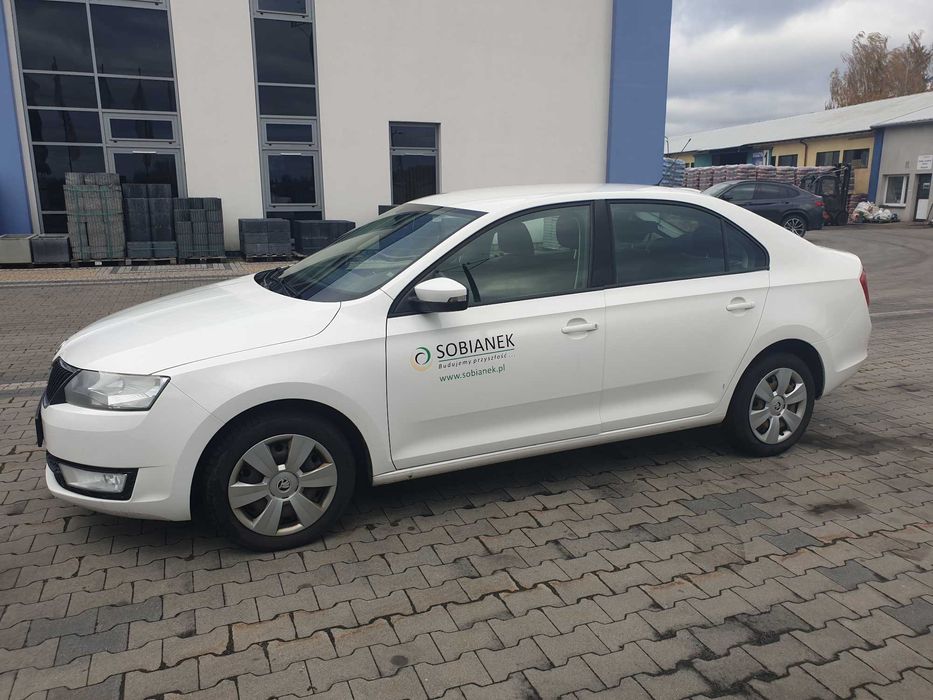 SKODA osobowy NH  Rapid