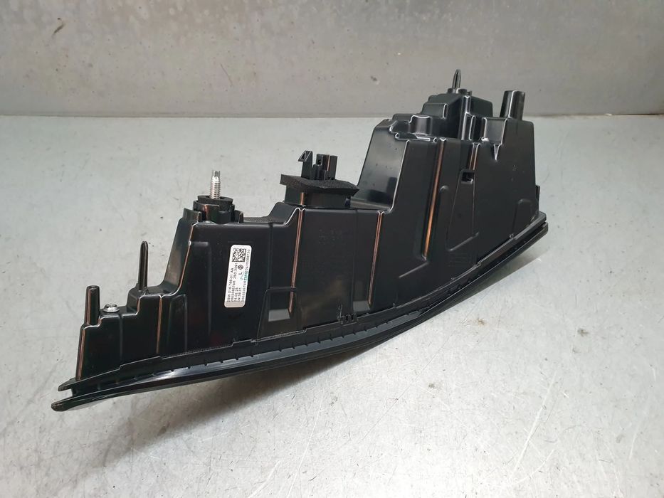 Farolim da mala esquerdo RENAULT Symbioz