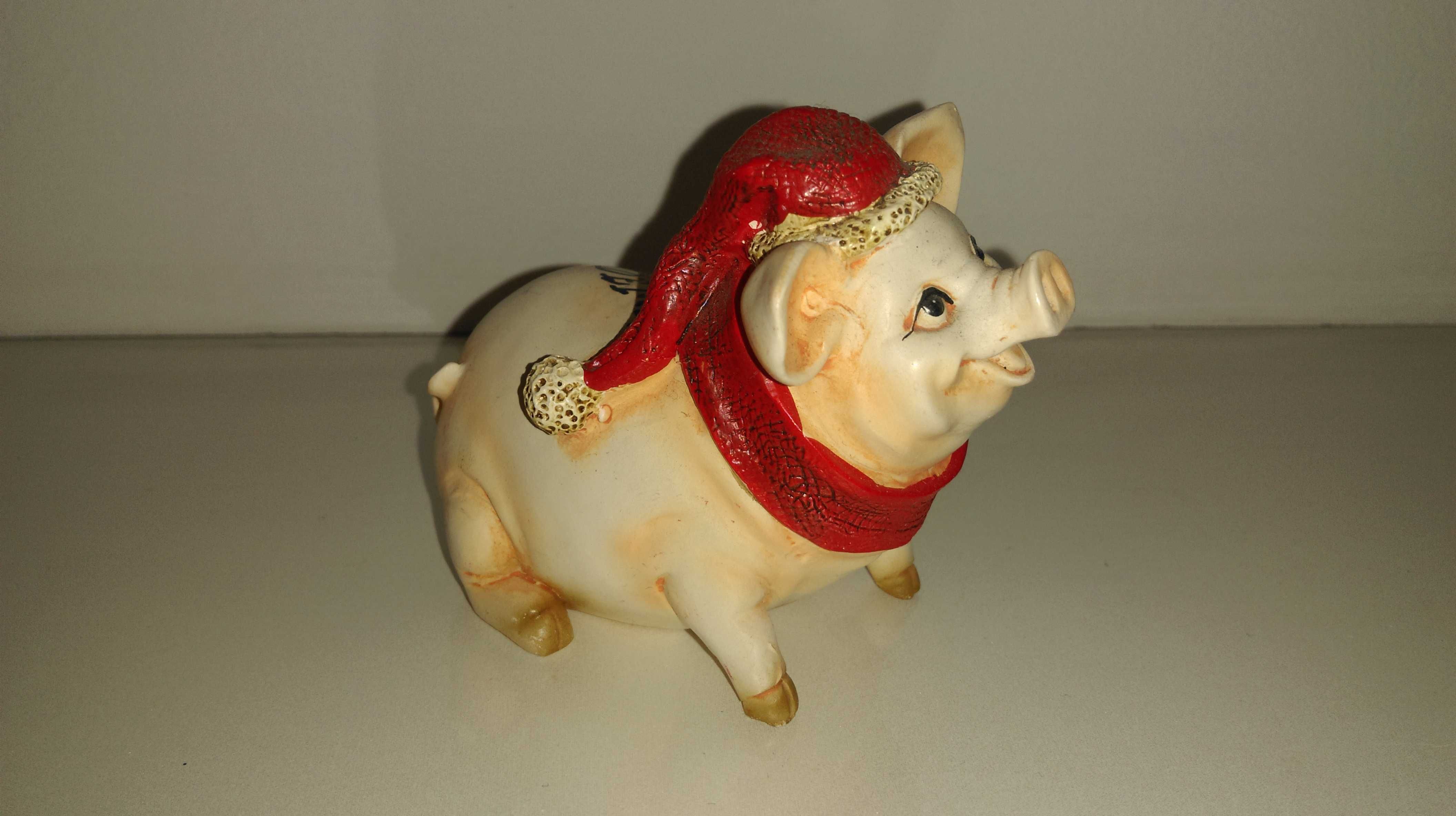 Яркая детская игрушка дитяча іграшка Свинка. Сувенир из Madeira.