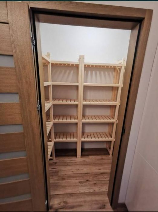 Solidny regał drewniany do spiżarni każdy wymiar