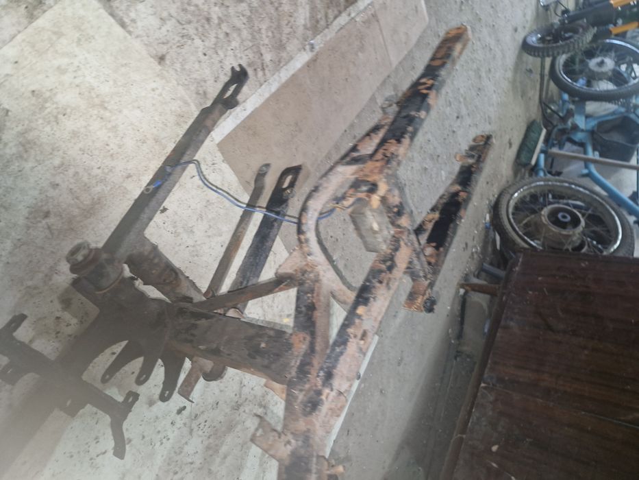 Rama wsk 175 kobuz czwórka garbuska 78r. Oryginał