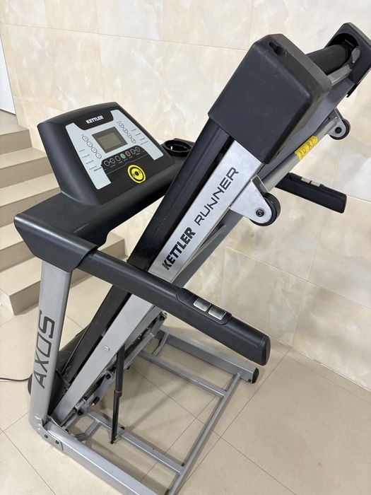Бігова доріжка Kettler Axos Runner Germany під ремонт