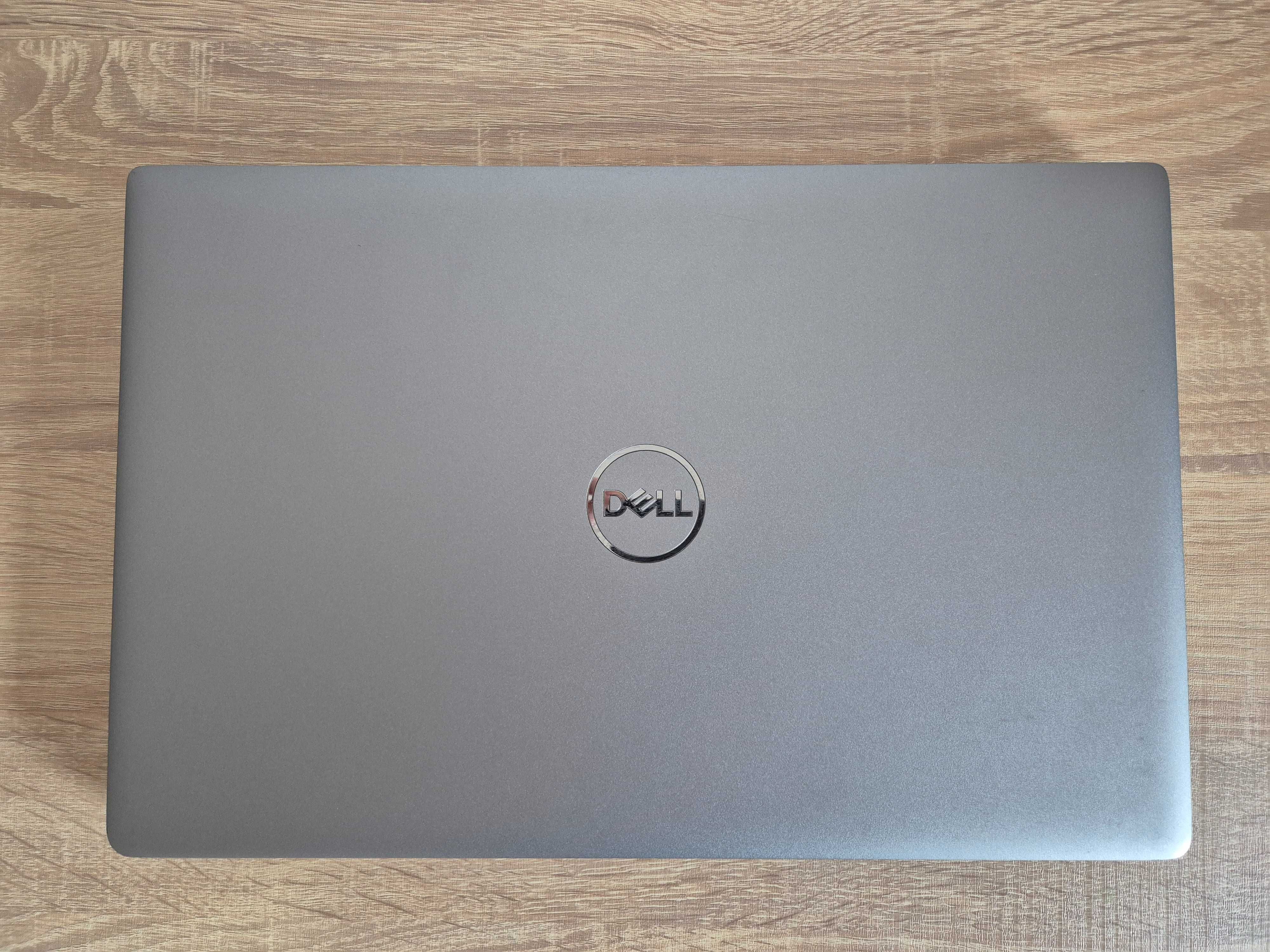 Laptop Dell Precision 3560, 32 GB Ram, 512 GB SSD + torba + stacja