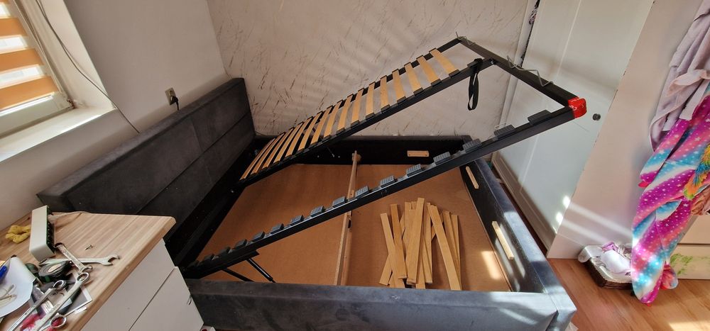 Rama łóżka ze skrzynia ciemno szary 160x200 do sypialni