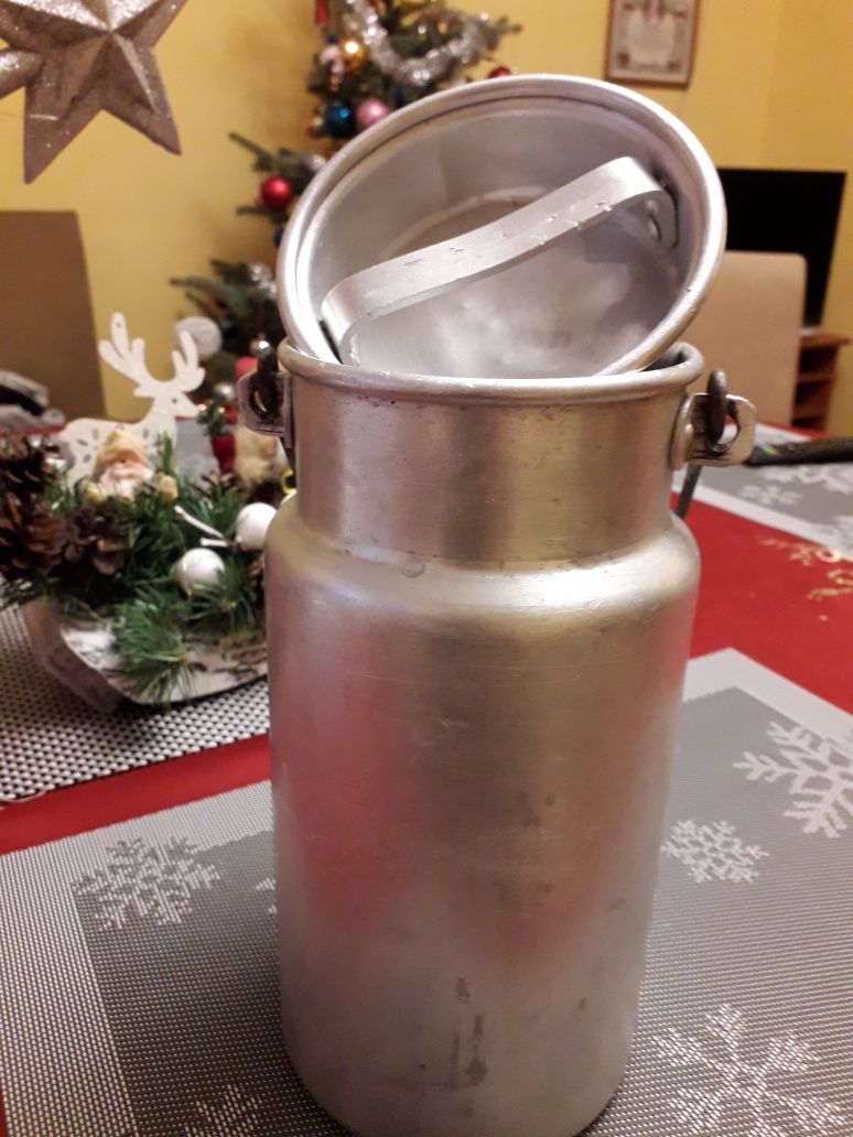 Kanka do mleka dwu litrowa