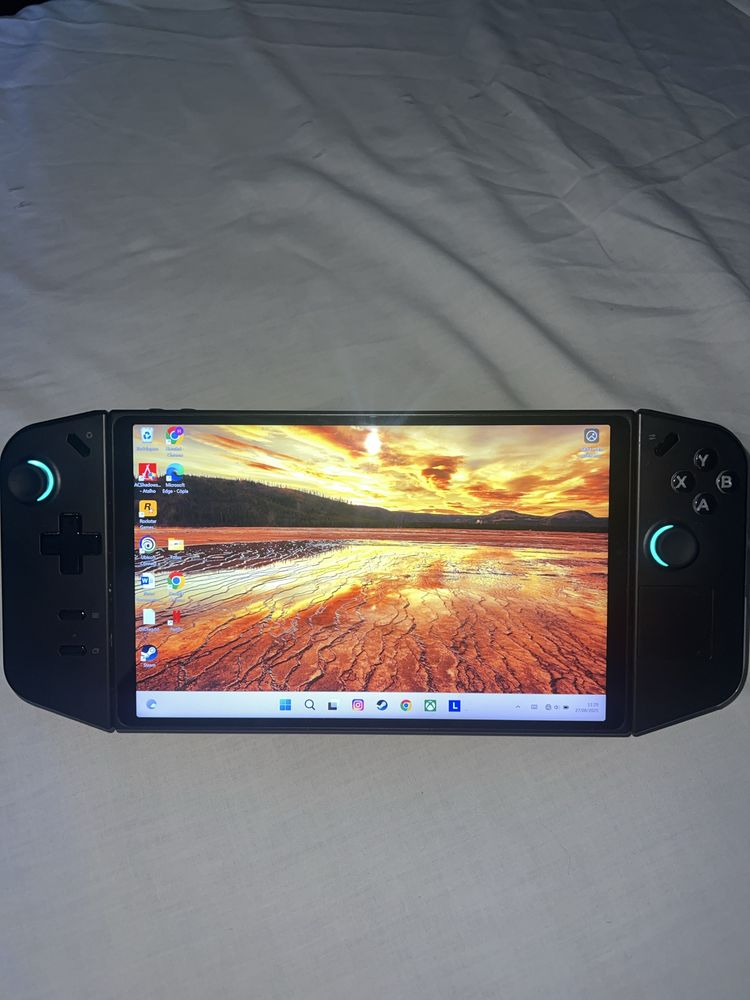 Lenovo Legion Go – usada poucas vezes, 1 ano garantia, como novo!