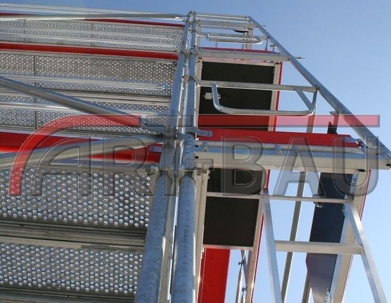 Rusztowanie Rusztowania ALUMINIOWE PLETTAC ok. 200 m2