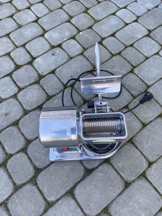Сиротерка Fama FGM-113 Професійна Італія!!!