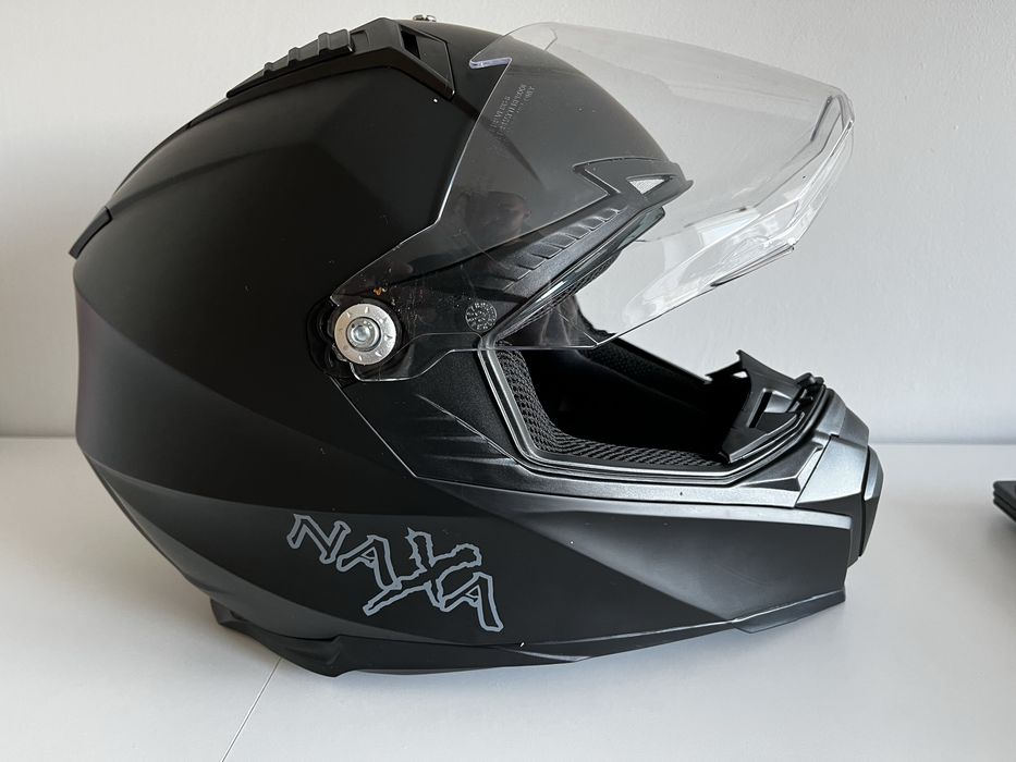 Kask integralny Naxa