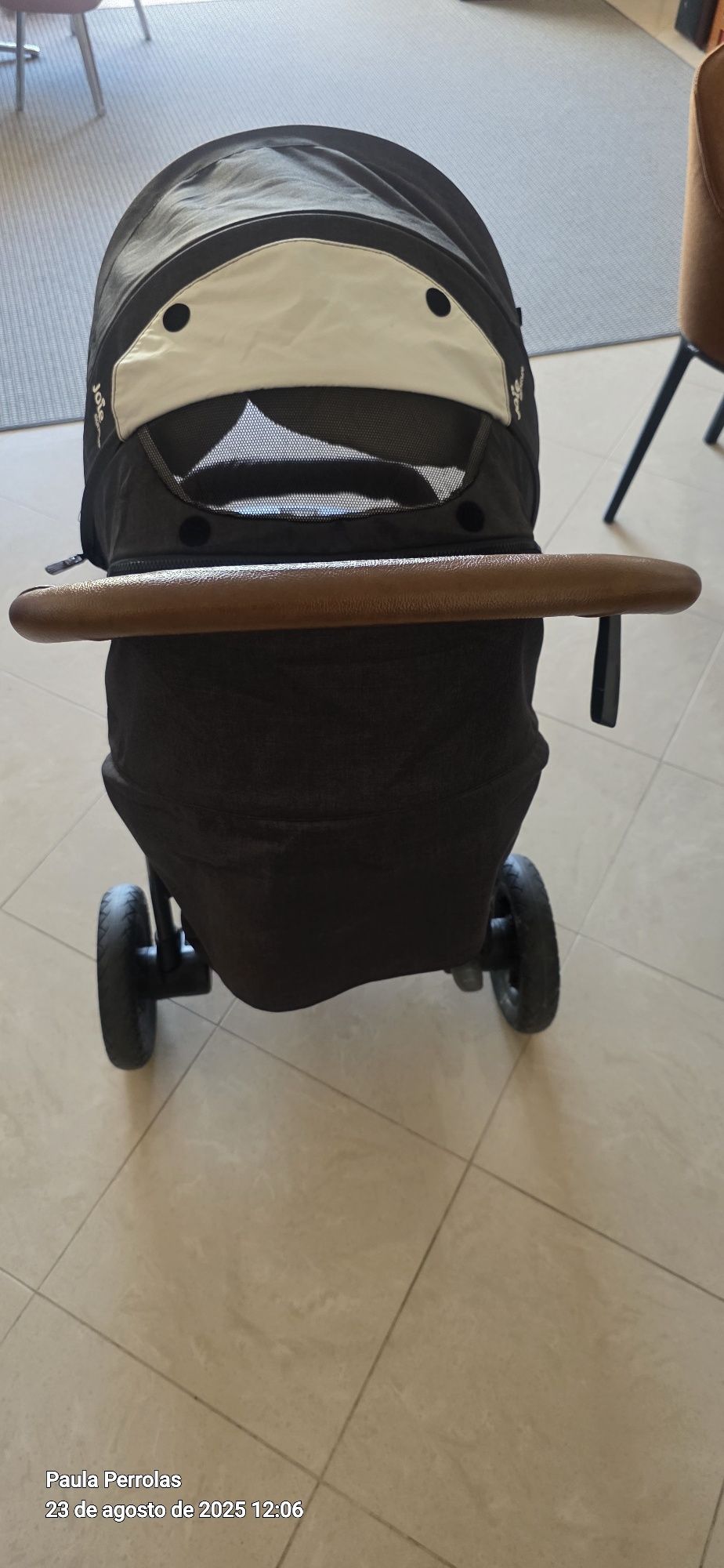 Carrinho de Bebé Joie
