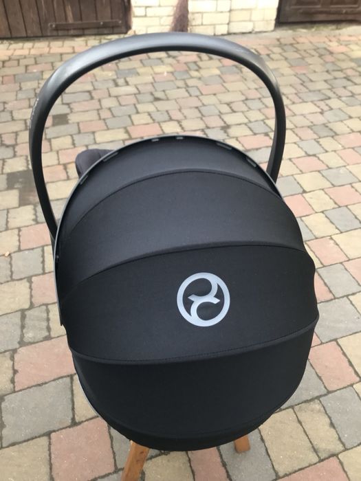 Cybex cloud z i size