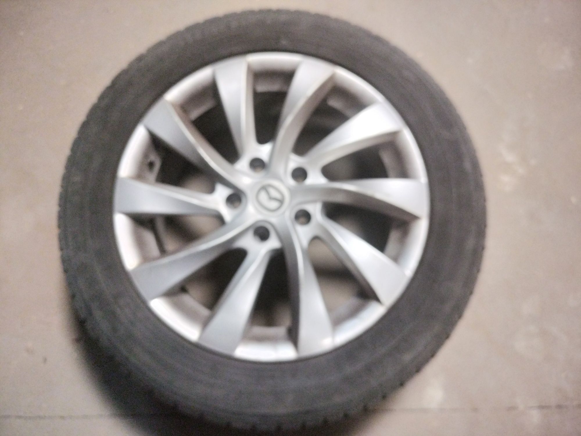 Sprzedam komplet opon zimowych z felgami  225/55  r17