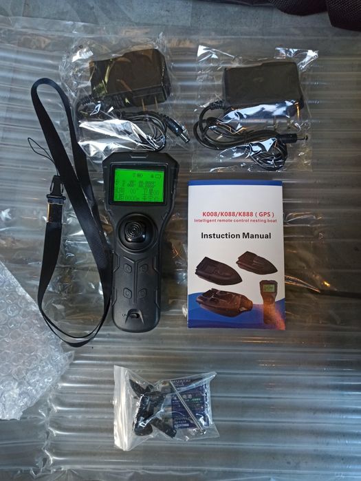 Карповий Кораблик для прикормки, завозу снастів.