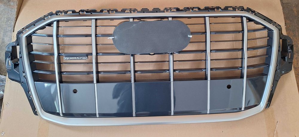 решітка радіатора Audi Q7 2021 2022 2023 Ауді Ку7