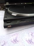 Проигрыватель винила JVC