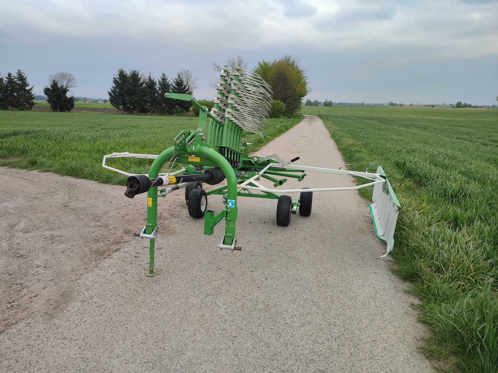 Zgrabiarka Samasz Z 410 Pronar Kongskilde R 420 DS Pottinger