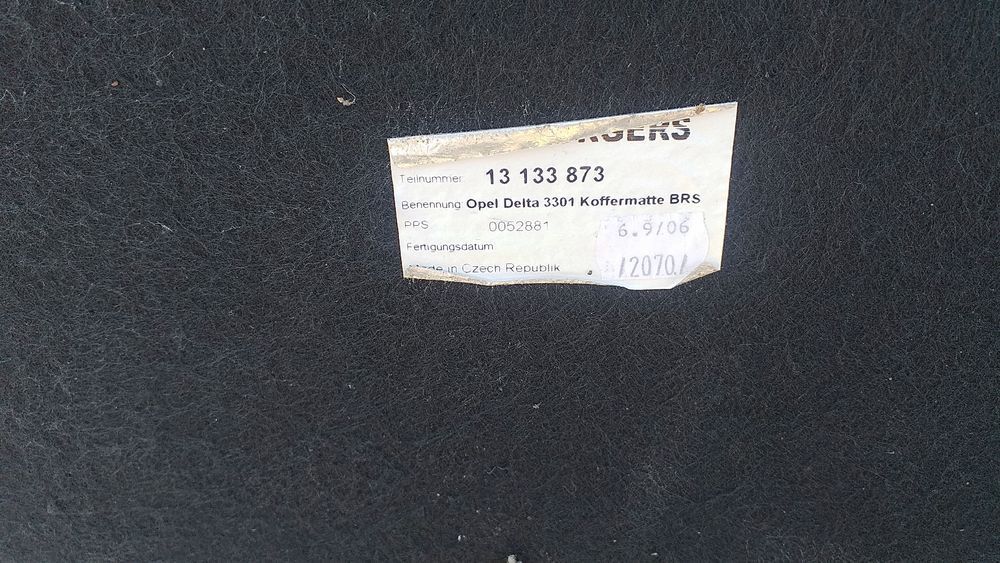 Podłoga bagażnika Opel Astra III H kombi