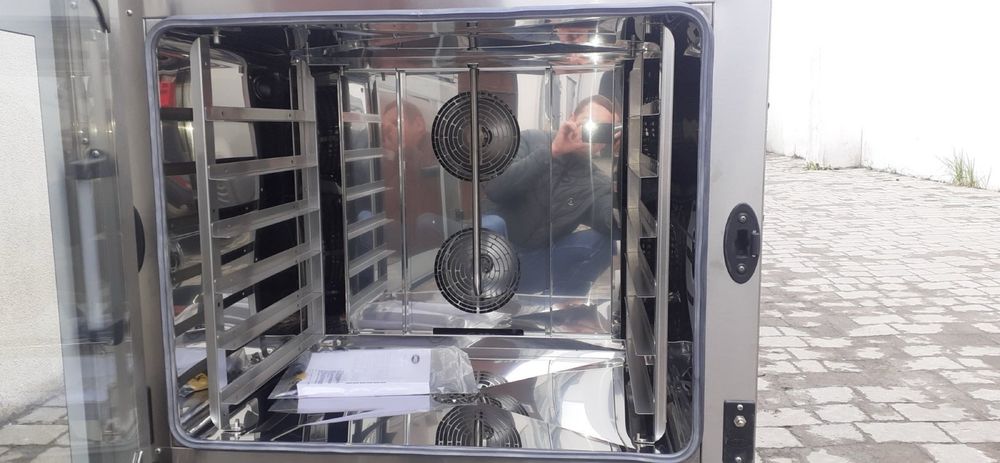 Пароконвектомат піч пекарська з парою  UNOX XB 693