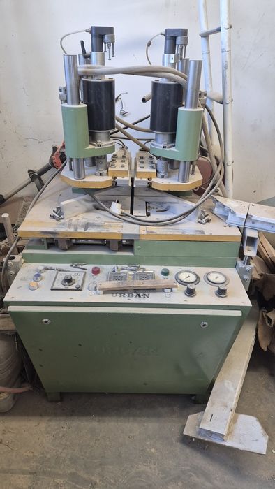 Zgrzewarka do okien urban AKS3610