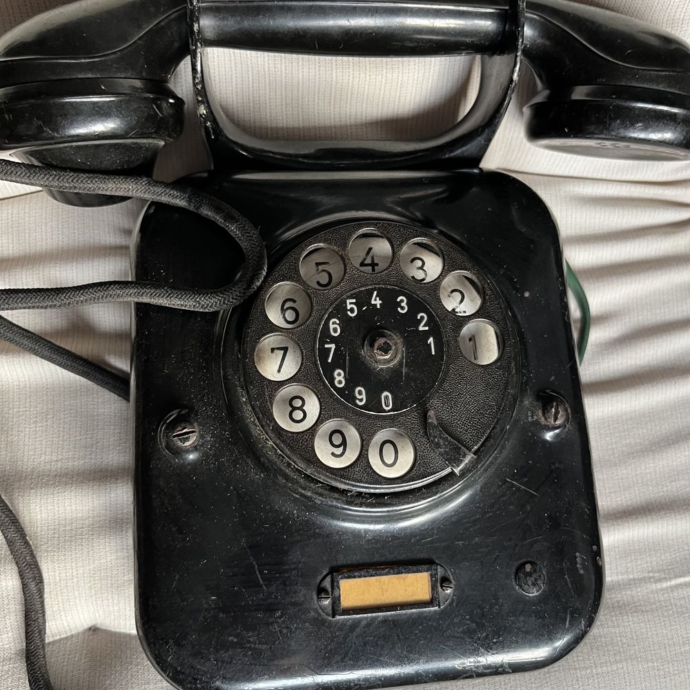 Telefon stacjonarny lata 1960 PRL