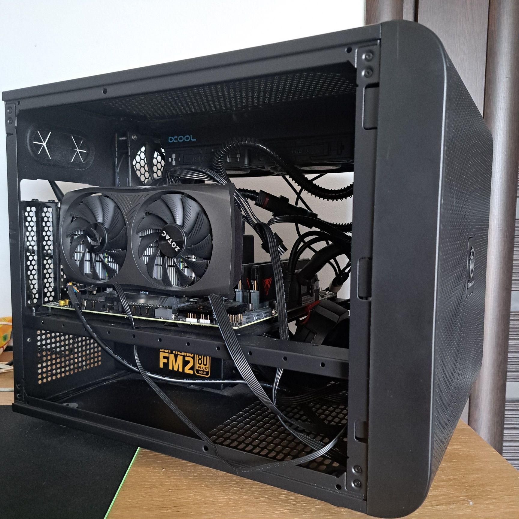 Komputer gameingowy rtx 4060 Ryzen5 7600 ddr5 32gb dysk 1T 700Wat