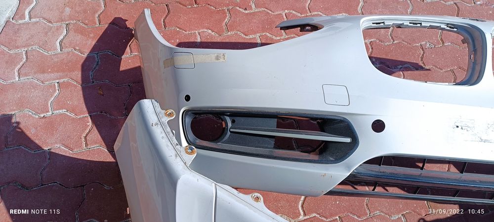 Para-choques da frente e de trás 2016e tenho um farol do lado esquerdo