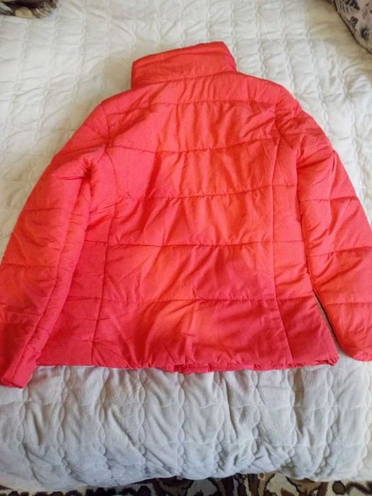 Осіння курточка, розмір 38 (М)