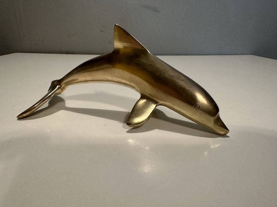 Escultura de golfinho em latão. Anos 60/70.