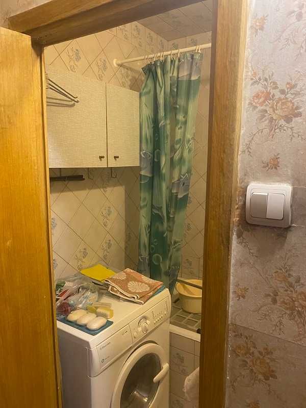 2к 56м. Т-4 серія початок Троєщини Бальзака 18 поруч парк та Флоренція