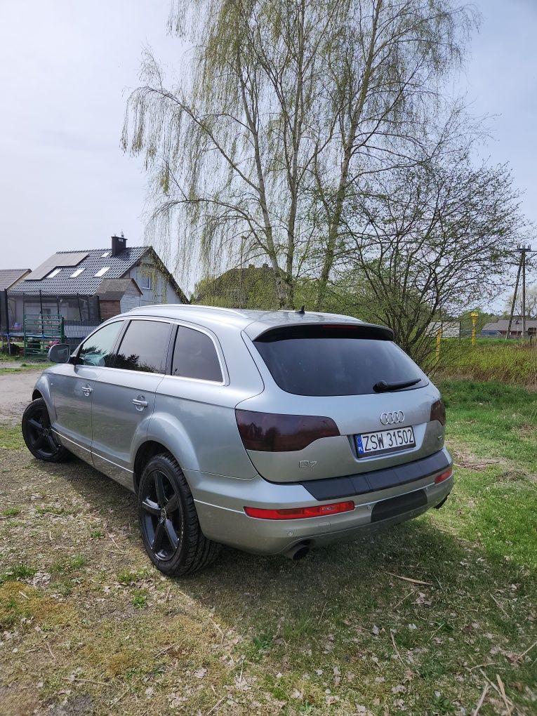 Audi q7 3.0 tdi Sline