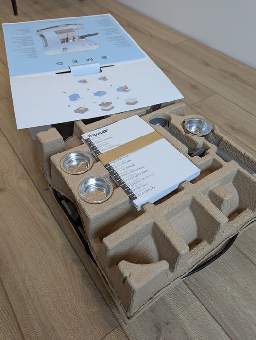 Кавоварка ріжкова Smeg ECF02BLEU, нова