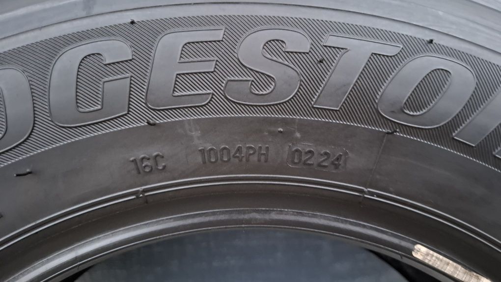 Bridgestone 215/70 R15 C Duravis 2024