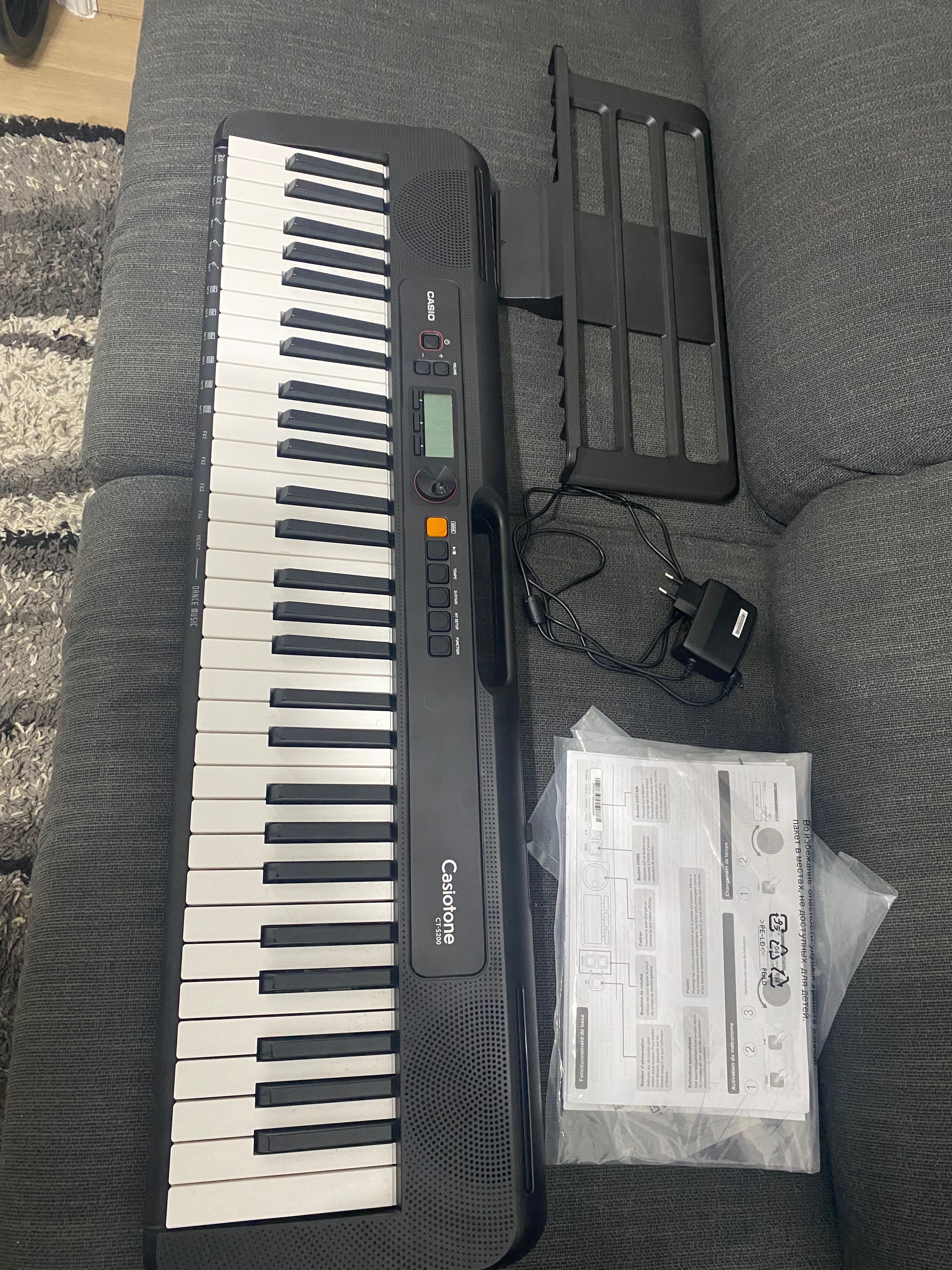 Teclado Casio CT S 200