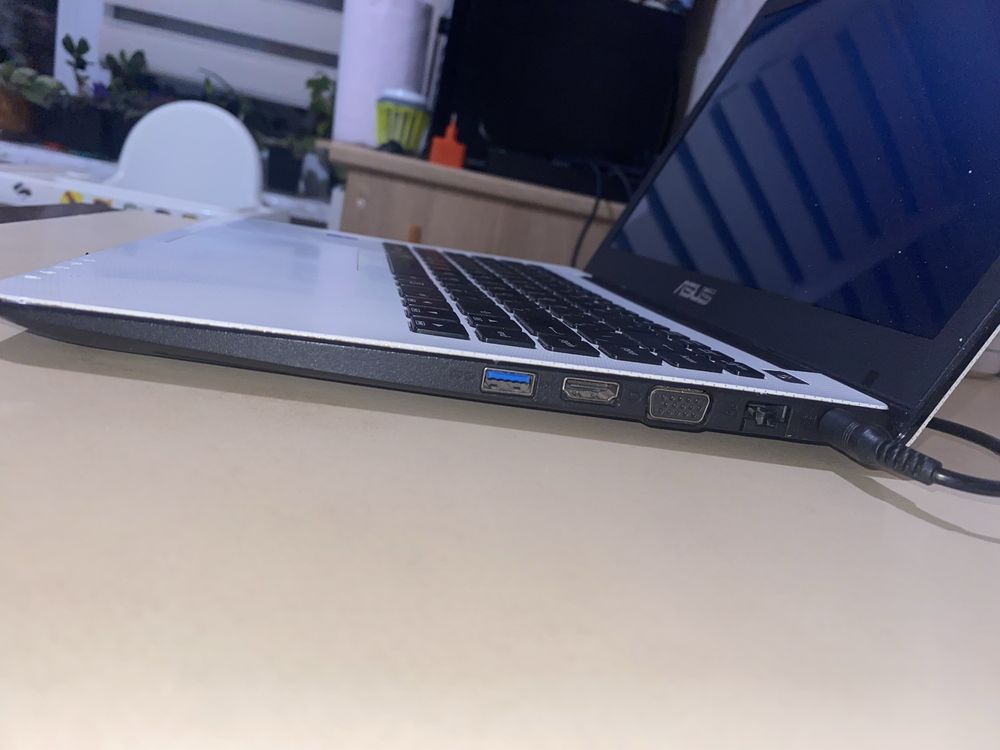Asus X402C ультрабук
